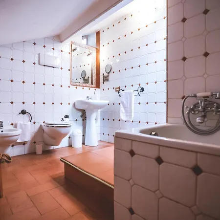 Chiama Ride The Beauty Apartamento